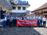 Berikan Bekal Keselamatan Berkendara, Astra Motor Bali Ajak Puluhan Figur Siswa SMK Negeri 2 Tabanan #Cari_Aman safety riding