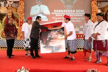 Hadiri Sarasehan Seni Komunitas Maharupa Batukaru, Bupati Sanjaya Motivasi Seniman Tabanan untuk Semangat Berkreasi sarasehan