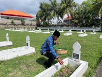 Gelar Ziarah dan Tabur Bunga Peringati HUT KORPRI dan HUT PGRI di Jembrana ziarah