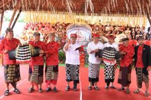 Angkat Seni Budaya, Bupati Tabanan Hadiri Sekaligus Buka Festival Culture of Ulun Danu Beratan VI Danu beratan