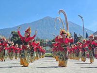 Besakih Festival Tahun 2023 Resmi Dibuka, Tampilkan Sejumlah Kesenian