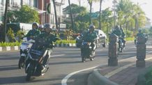 Kendarai Motor Listrik ke Hutan Mangrove Denpasar, PLN Gandeng Komunitas EV Lakukan Aksi Sosial dan Peduli Lingkungan Komunitas EV