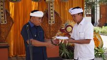 Bupati Jembrana Hadiri Pamelaspasan Padma dan Gedung UWP Sila Kertha Raharja Pamelaspasan