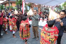 Dalam Balutan Inagurasi Jayastamba, Denpasar Festival Ke-16 Resmi Dibuka Denfest