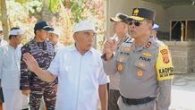Pastikan Keamanan Nataru, Bupati Tamba Dampingi Kapolda Bali Cek Pelabuhan Gilimanuk Cek Pelabuhan