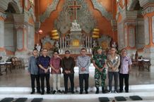 Sekda Alit Wiradana Hadiri Perayaan Natal di Gereja Yesus Gembala Yang Baik Perayaan Natal