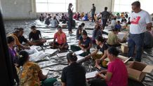 Surat Suara Pemilu DPR Sampai di Buleleng, Ketua Komang Dudhi: Kerahkan 400 Tenaga Pelipat Kertas KPU