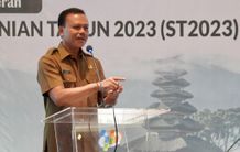 Sekda Dewa Made Indra Sampaikan Pentingnya Data Dalam Menentukan Kebijakan Pemerintah yang Efektif dan Tepat Sasaran Pentingnya Data