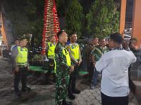 Polisi Laksanakan Sterilisasi Hingga Patroli Gabungan Amankan Natal di Buleleng Patroli Gereja