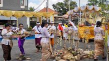 Ungkapkan Rasa Syukur, Keluarga Besar PPRD Provinsi Bali di Kabupaten Badung Laksanakan Caru Panca Warna saat Purnama Sasih Kapitu UPT