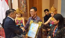 Dukung Pembangunan Berkelanjutan, TJSL PLN Konsisten 6 Tahun Berturut–turut Raih Penghargaan di Ajang Bali BUMN CSR Award PLN