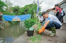 Sambut HUT ke-128, BRI Regional Office Denpasar Bersihkan Sungai dan Tanam Pohon sungai