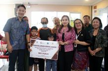 Lansia, Anak Terlantar dan Anak Kedisabilitasan Kota Denpasar Terima Bantuan Beras dari Yayasan Bina Ilmu Terima Bantuan