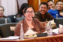 Rai Wahyuni Sanjaya Paparkan Program Kerja Dekranasda Kabupaten Tabanan Dalam Rakerda Provinsi Bali Tahun 2024 Dekranasda