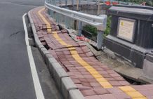 Belum Lama Diresmikan, Trotoar di Jembatan Titi Sudamala Besakih Jebol Trotoar Rusak