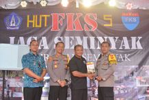 Forum Keamanan Seminyak (FKS) Rayakan HUT Ke-5, Luncurkan Buku Pedoman FKS untuk Security dari Bhabinkamtibnas Kelurahan Seminyak FKS