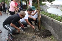Sambut HUT Ke-236 Kota Denpasar, Jajaran OPD Gelar Aksi Bersih Lingkungan dan Penanaman Pohon Aksi Bersih Lingkungan
