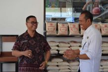 Jangan Khawatir, Perumda Pasar Arga Nayottama Pastikan Stok Beras Aman dan Harga Terjangkau Beras di Buleleng