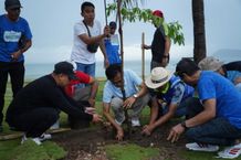 Penghijauan Kawasan dan Kebersihan Pantai untuk Pariwisata Berkelanjutan di The Mandalika Hijau
