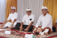 Hadiri Upacara Mecaru dan Mlaspas Pura Pasek Agung Tegal, Wawali Arya Wibawa Ingatkan Momentum Jaga Tri Hita Karana Upacara Mecaru dan Mlaspas