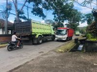 Jalan Raya Selat Tak Kebagian Anggaran Perbaikan di Tahun 2024 JALAN