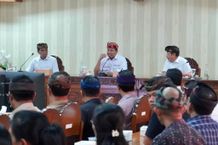 Pj Gubernur Bali Dorong Inovasi dan Digitalisasi Untuk Genjot Pendapatan Daerah Pj Gubernur Bali