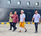 Sekda Dewa Indra Sambut Kedatangan Wisatawan Kapal Pesiar I Setelah Diberlakukannya Tourist Levy Wisatawan Kapal Pesiar