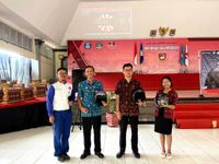 Duta Safety Riding SMAN Bali Mandara Berikan Edukasi #Cari_Aman Kepada Guru-guru Safety Riding