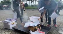 KPU Karangasem Musnahkan 6.816 Lembar Surat Suara Rusak Surat Suara