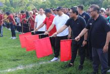 Sambut HUT Ke-236, Pemkot Denpasar Gelar Lomba Tarik Tambang Antar OPD TARIK TAMBANG