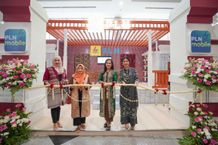 Booth UMK Binaan PLN Tawarkan Berbagai Produk Khas Daerah di INACRAFT 2024 UKM