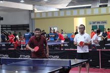 Wali Kota Jaya Negara Buka Turnamen Tenis Meja Antar OPD Serangkaian HUT Ke-236 Kota Denpasar Turnamen Tenis Meja