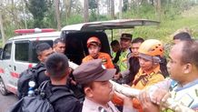 Cuaca Ekstrem, Evakuasi Jenazah Pendaki Gunung Agung Tetap Berlangsung Evakuasi Pendaki