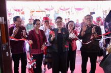 Bersama Bupati Tabanan, Rai Wahyuni Sanjaya Resmikan Pojok IKM Dekranasda Tanah Lot Dekranasda