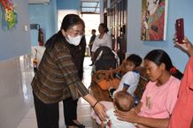 Ketua K3S Kota Denpasar Apresiasi Program Nasi Bungkus Gratis Yayasan Kolewa Harapan Indonesia di Kelurahan Dauh Puri Klod Program Nasi Bungkus Gratis