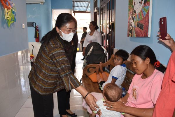 Program Nasi Bungkus Gratis
