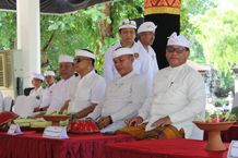 Dharmopadesa Pusat Nusantara Kota Denpasar Gelar Dharma Santhi Nyepi Isaka Warsa 1946 Dharma Santhi Nyepi Isaka Warsa 1946