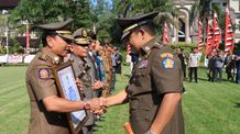 Satpol PP dan Satlinmas Berperan Penting Menciptakan Keamanan dan Ketentraman Masyarakat Satpol PP dan Satlinmas
