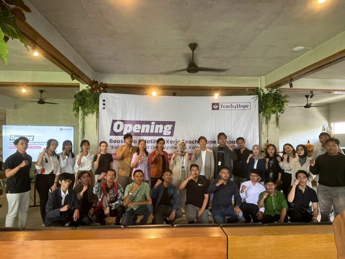 Teach4Hope Bersama Timedoor Academy Hadirkan Beasiswa Pelatihan Kerja Gratis bidang IT di Denpasar