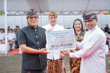 Bupati Giri Prasta Meletakkan Batu Pertama Pembangunan GKPB Dalung Giri Prasta gereja