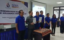 ITB STIKOM Bali Berikan Beasiswa Kepada Keluarga Wartawan Media Online Beasiswa Wartawan