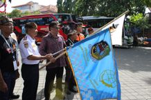 Sekda Alit Wiradana Lepas Peserta Program Mudik Gratis Ikawangi Mudik Gratis Ikawangi