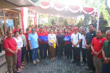 Pemkot Denpasar Salurkan 107 Paket Bantuan Sembako Kepada Jumantik Kecamatan Dentim, Bentuk Apresiasi Sebagai Garda Terdepan Cegah DBD Paket Bantuan Sembako