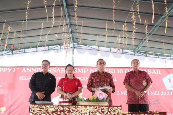 HUT SMP 16 Denpasar