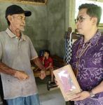 Berawal dari Penterjemah Kaum Difabel, Ketut Kanta Sukses Jalankan Kelompok Usaha Kain Tenun Bengkala Ketut Kanta