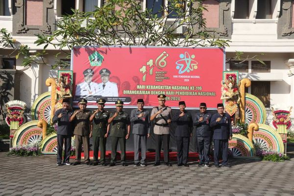 BaliPortalNews_ Pemkab Tabanan Gelar Upacara Bendera Peringati Hari Kebangkitan Nasional (4) Hari Kebangkitan Nasional