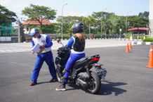 Astra Motor Bali Gelar Kompetisi Regional Instruktur Safety Riding Advisor Community 2024 Safety Riding