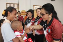 Upaya Tekan Angka Stunting, Antari Jaya Negara Bagikan PMT pada Balita dan Ibu Hamil di Kecamatan Denpasar Utara Tekan Angka Stunting