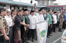 Wali Kota Jaya Negara Lepas 270 Calon Jamaah Haji Dari Kota Denpasar Lepas Jemaah Haji