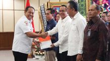 Lantik Forum TJSL Provinsi Bali, Mahendra Jaya Minta Perusahaan Sisihkan Keuntungan untuk Pengentasan Kemiskinan di Bali Lantik